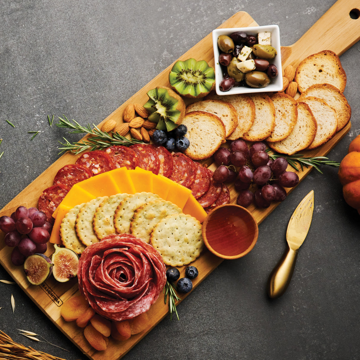 19 Inch x 7.5 Inch Teak Wood Rectangle Serving Board with Handle