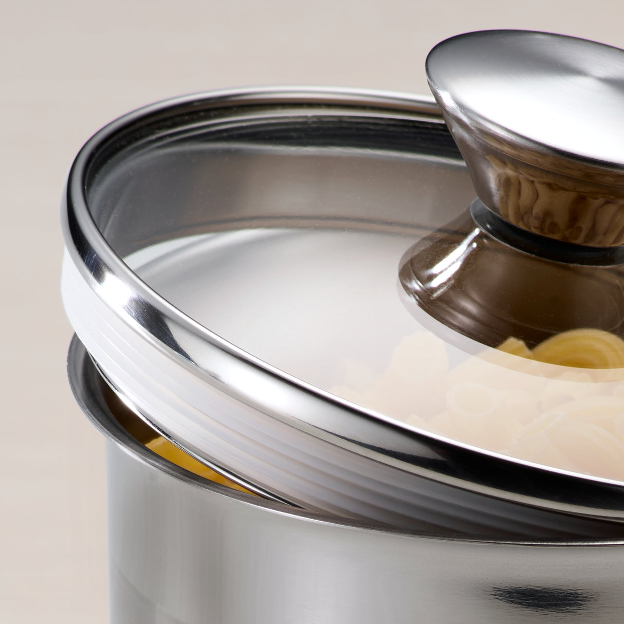 6 Piece Stainless Steel Covered Canister and Scoop Set