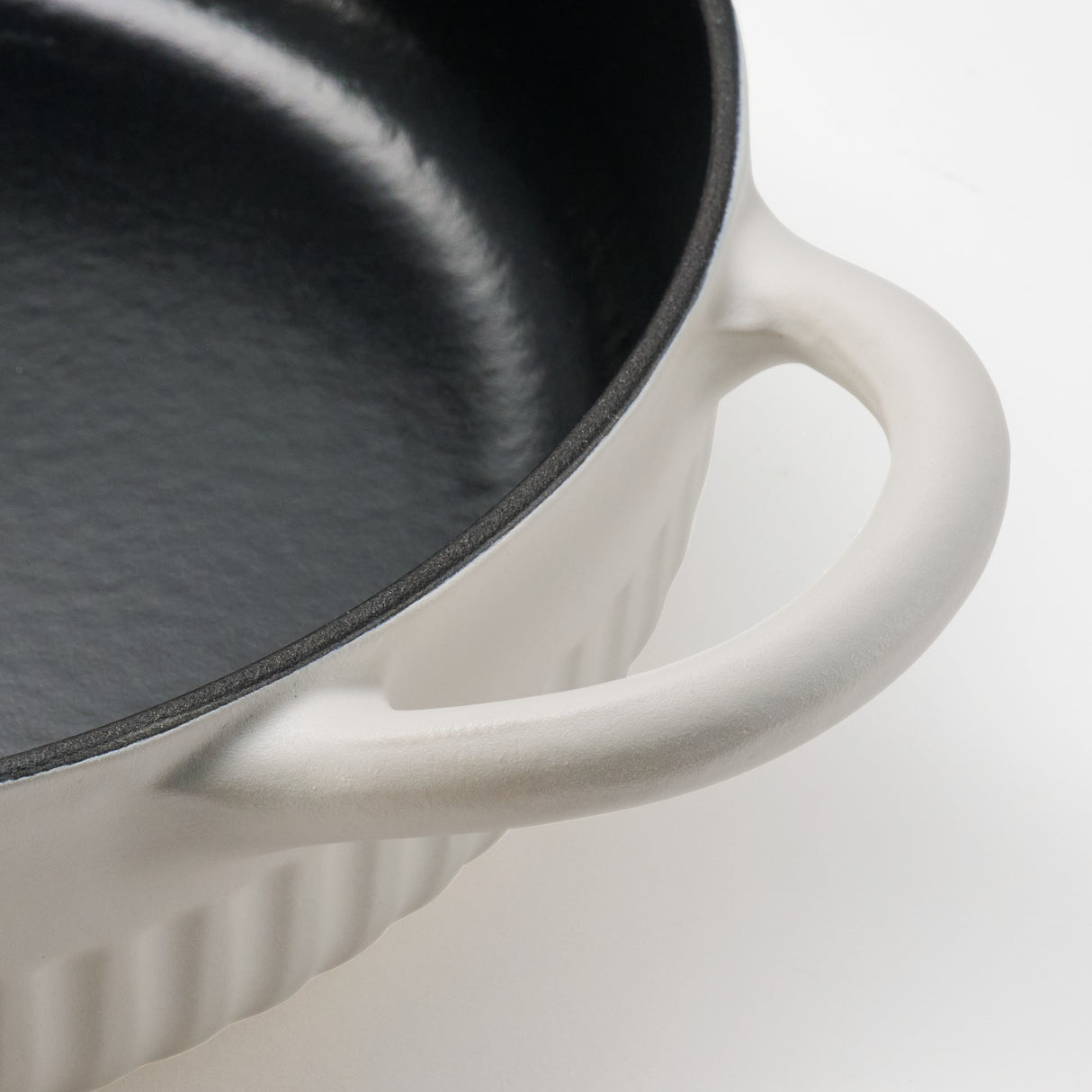 Mesa 3.5 Quart Enameled Cast Iron Braiser