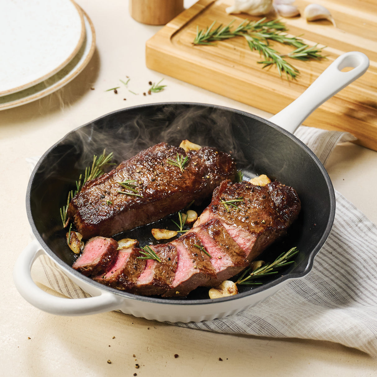 Mesa 10 Inch Enameled Cast Iron Skillet