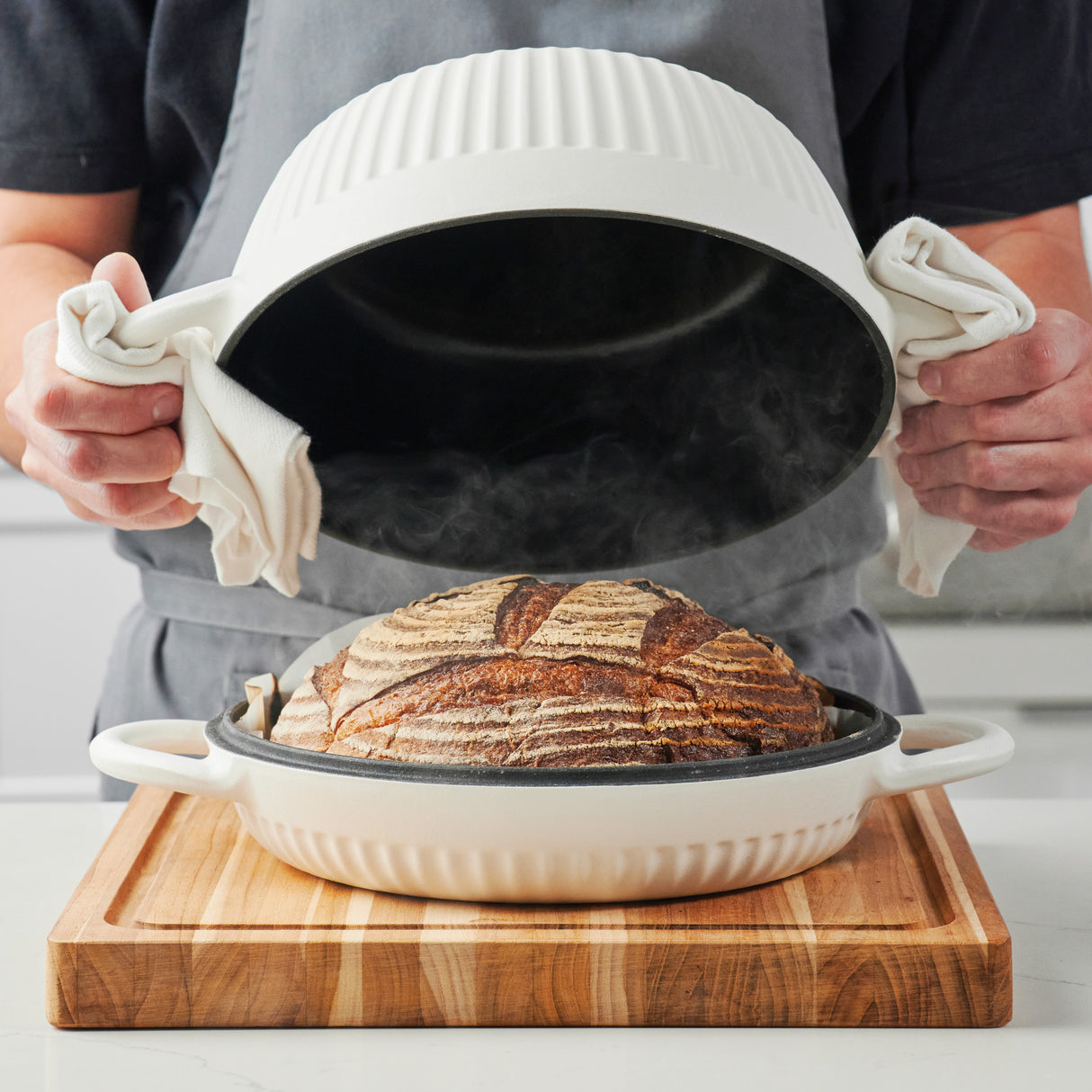 Mesa 2-Piece Enameled Cast Iron Multipurpose Bread Oven