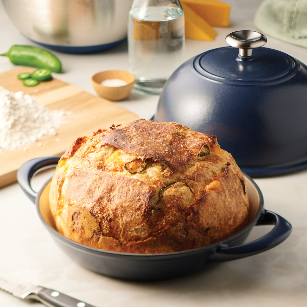 9.5 Inch Cast Iron Bread Oven