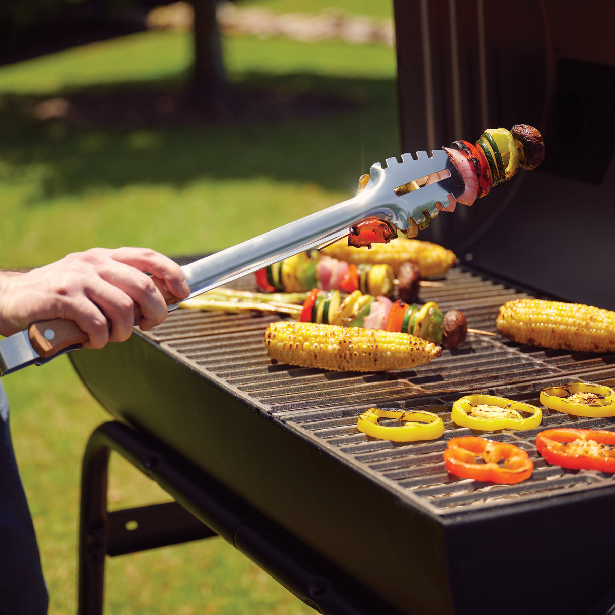 Churrasco BBQ Tongs with Wood Handle