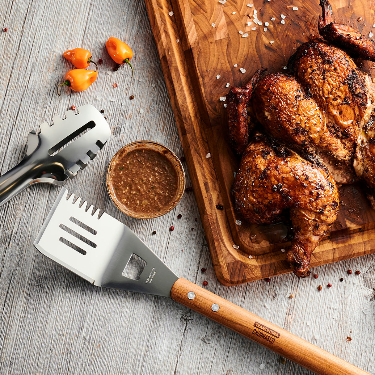 Churrasco BBQ Tongs with Wood Handle