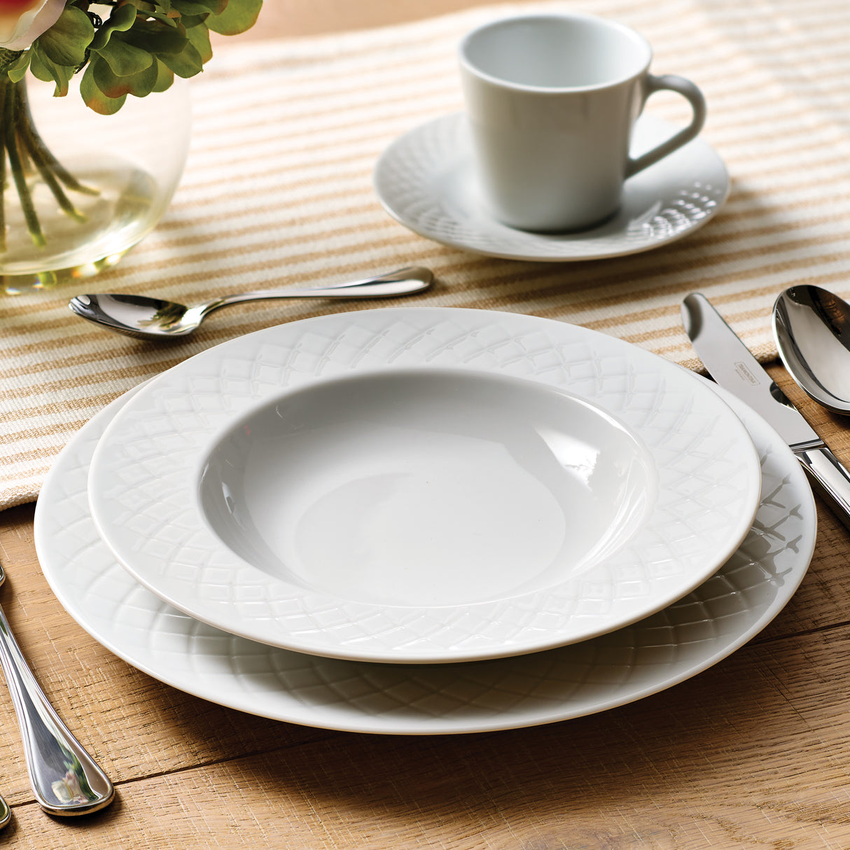 Ingrid 20 Piece Dinner Set