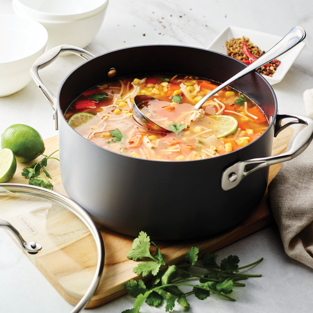 OnyxPro 5 Quart Hard Anodized Aluminum Covered Dutch Oven