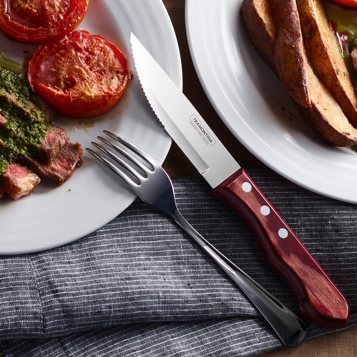 Porterhouse 9 Piece 5 in Steak Knife Set with Multi-Purpose Block