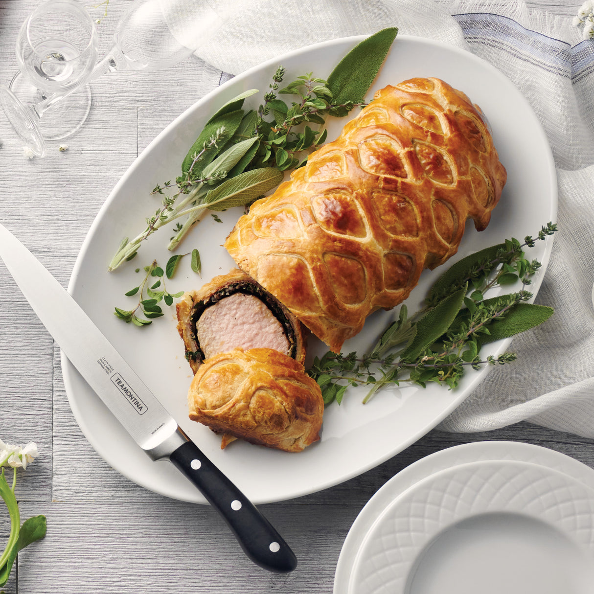 Sophia 15.75 Inch Oval Serving Platter