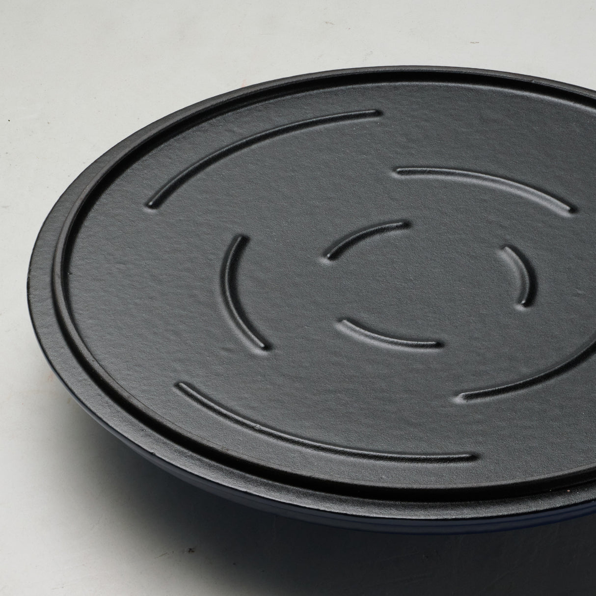 12 Inch Enameled Cast Iron Skillet with Lid