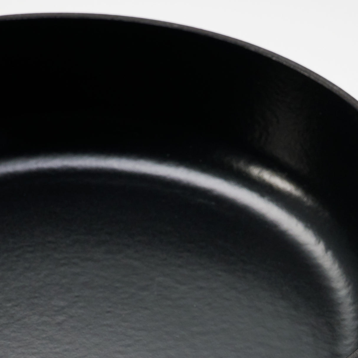Mesa 3.5 Quart Enameled Cast Iron Braiser