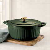 7 Quart Fluted Enameled Cast Iron Dutch Oven