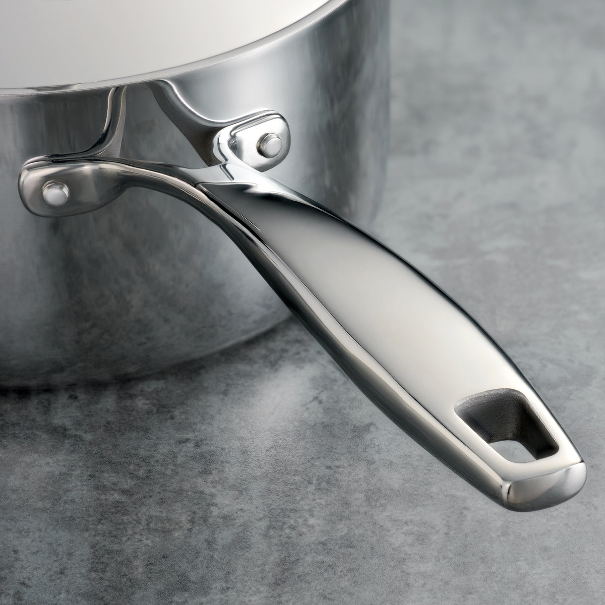 Cladding Signature Cookware Signature Tri-Ply Clad Stainless Steel Cookware Set – Tramontina USA